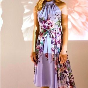 NWT Stunning Boutique Floral Dress 💝